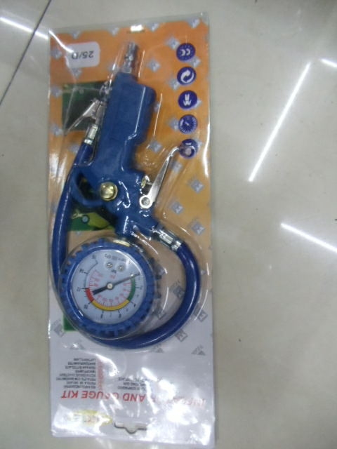 Automobile tire pressure gauge tire pressure gauge pressure gauge dust gun hardware tool