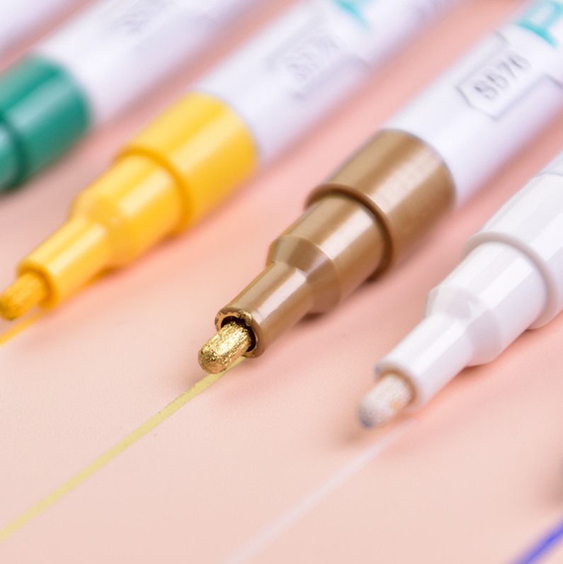 Deli S576 Painting Pen Graffiti Painting Shoes Repair Tire Marking Pen Sign-in Metal Color Marker Pen Thin Rod