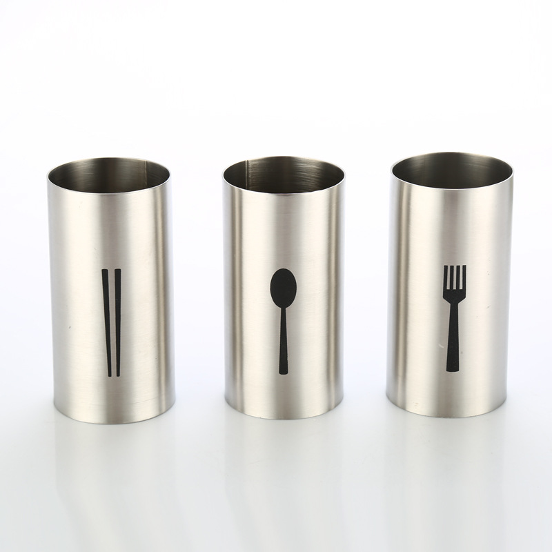 case set of Korean oak block tableware is designed with three hollow pieces of exhausted water rack as alternative hair