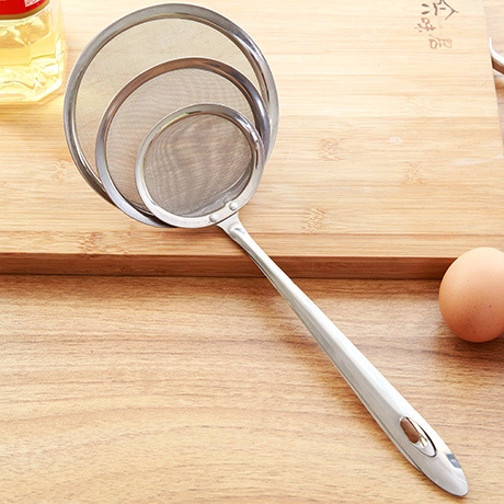 Stainless Steel Colander Strainer Oil Leak Spoon Ladle Oil Filter Foam Strainer Spoon Oil Skimmer Filtering Oil Mesh