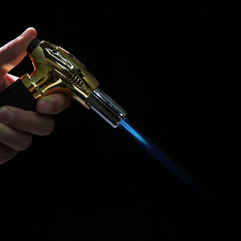 Outdoor barbecue barbecue butane flamethrower igniter baked high temperature singed pork hair lighter wholesale