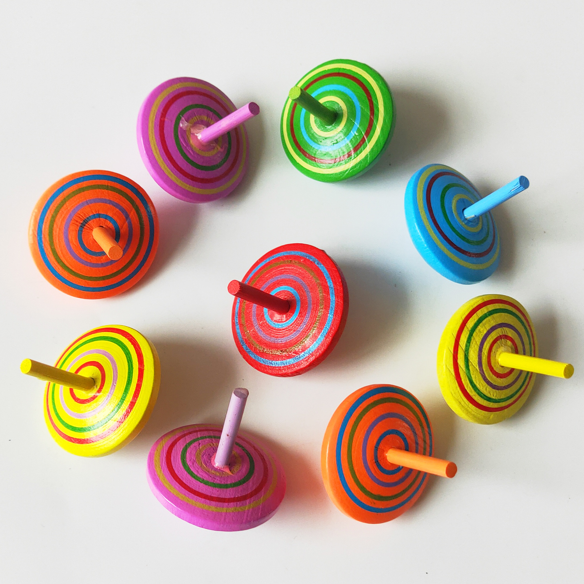 Wooden small top desktop pressure relief wooden toys kindergarten opening activities promotional small gifts