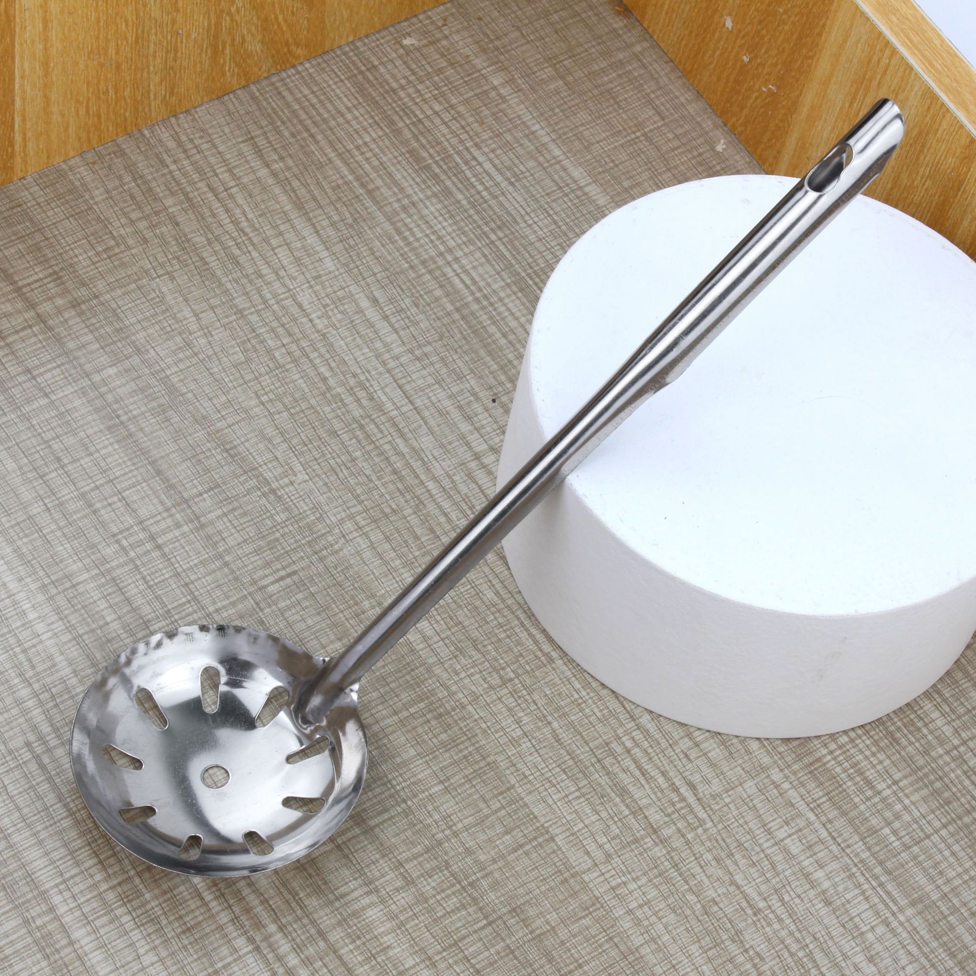 Stainless Steel Hot Pot Spoon Dragon Ball Soup Spoon and Strainer for Cooking Soup in the Kitchen Shengtang Long Handle Stirring Spoon Strainer Spoon Electrical Gifts