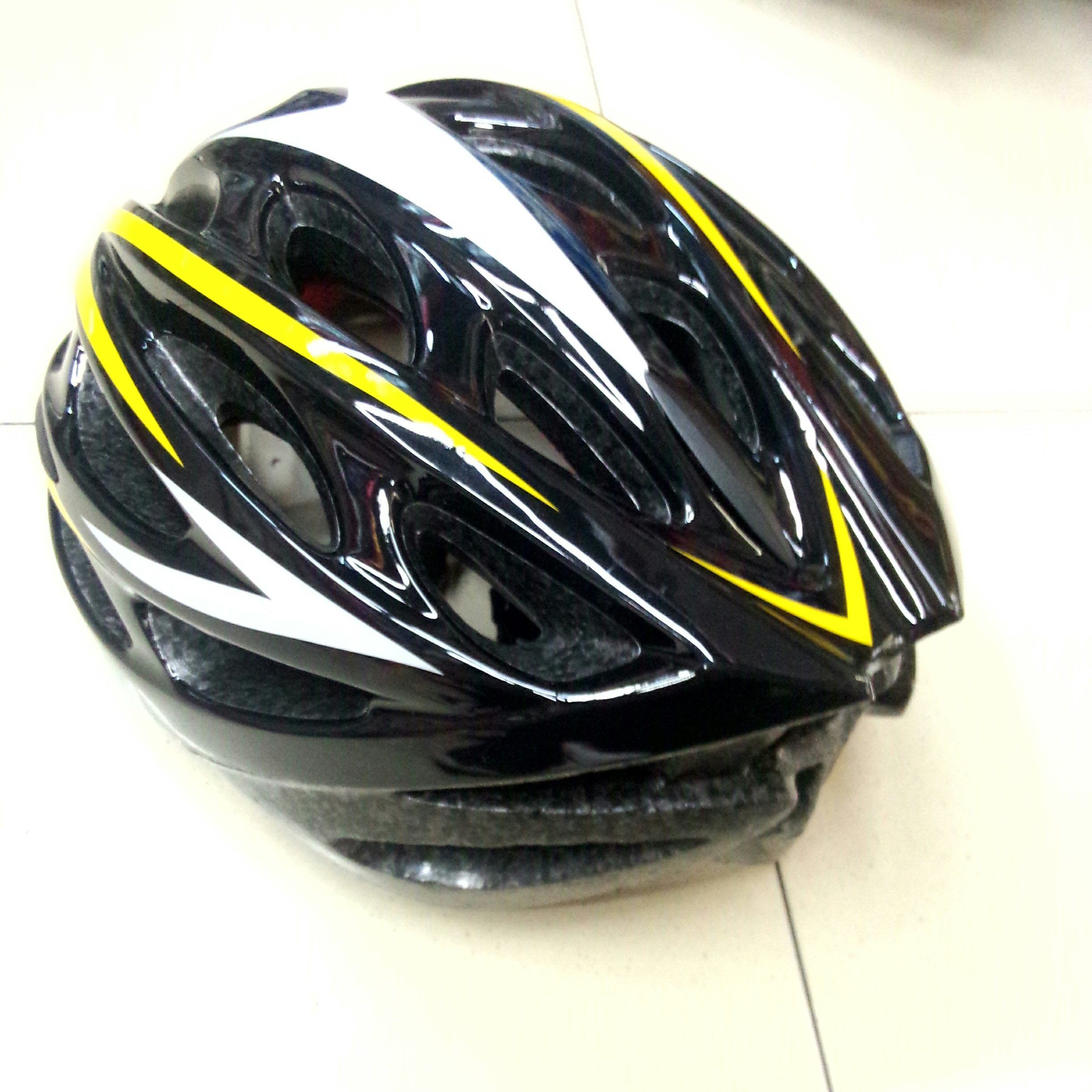 Adult Bicycle Helmet the Skating Shoes Safety Helmet