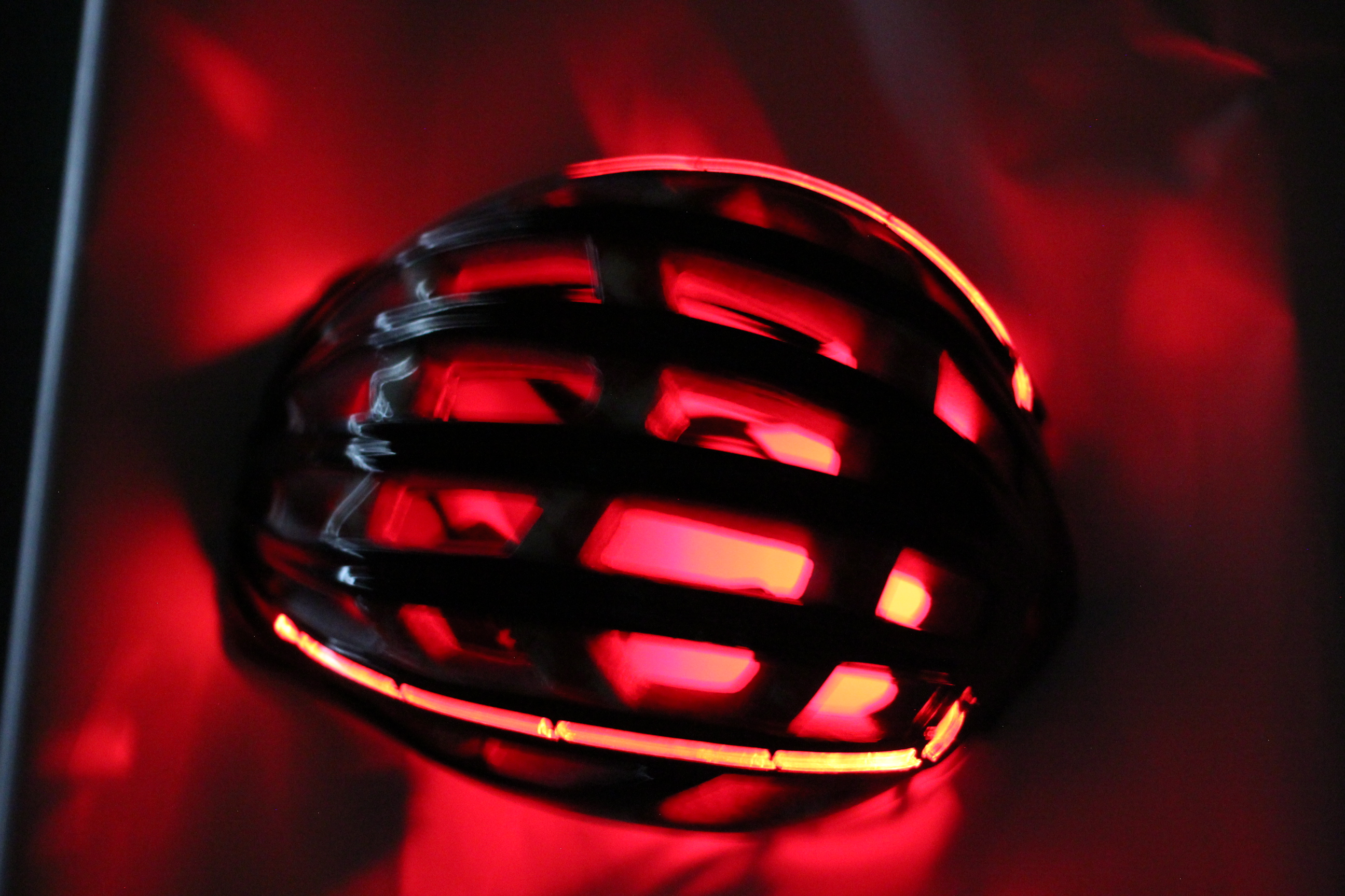 The new LED safety helmet is fashionable and The motorcycle helmet is super bright