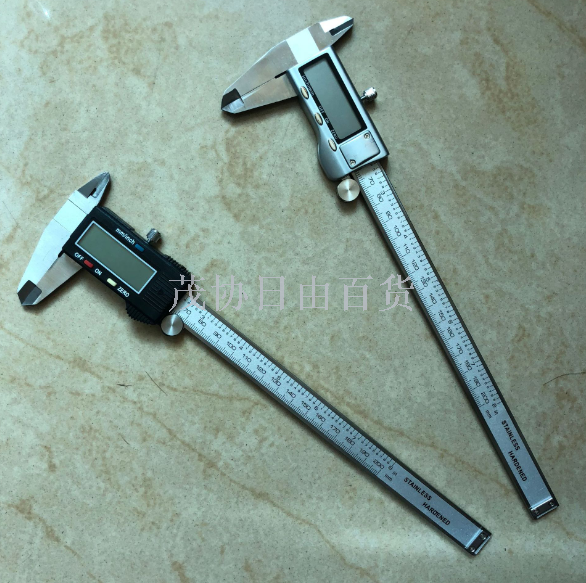 Stainless steel vernier caliper with ultra-large electronic digital display 0-150mm full metal precision of 0.01mm