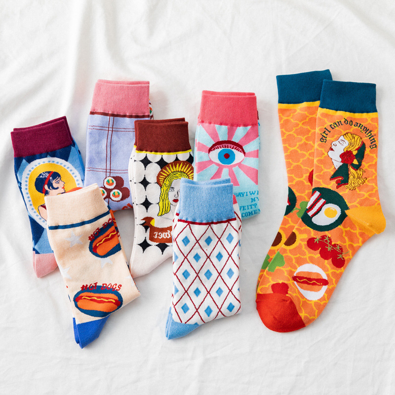 The new cross-border fashion socks of Spring and summer 2020, with individual characters and heads, are Cartoon socks for men and women