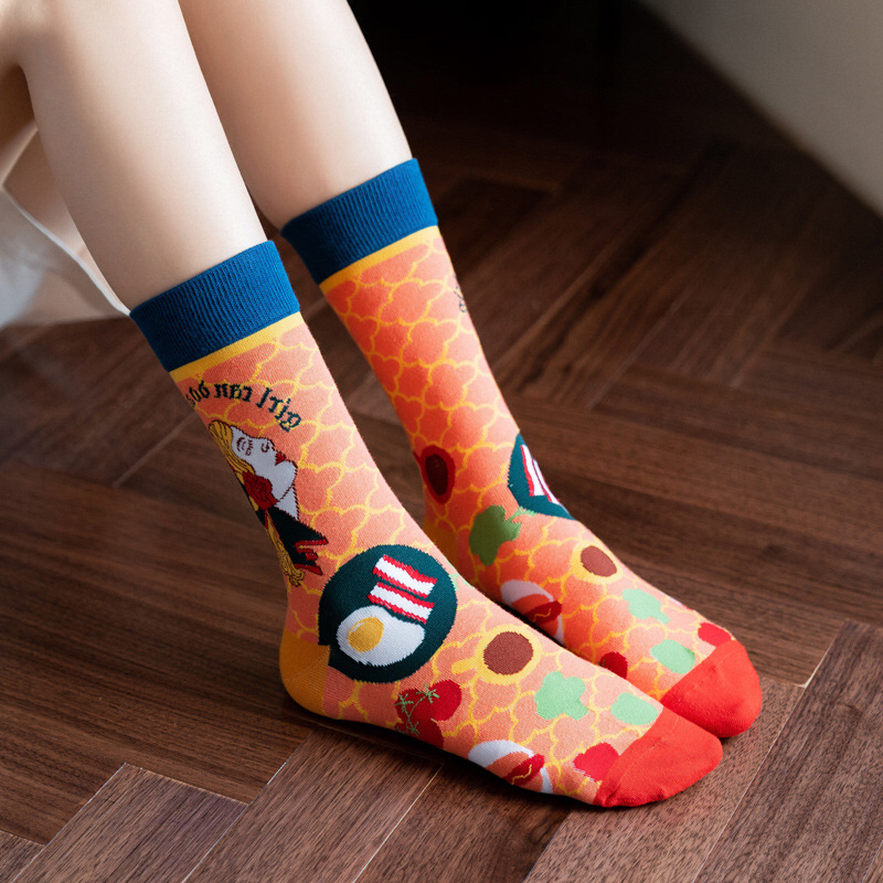 The new cross-border fashion socks of Spring and summer 2020, with individual characters and heads, are Cartoon socks for men and women