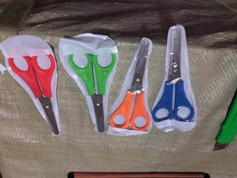 Popular South American scale scissors student hand-made scissors can be printed with customer LOGO