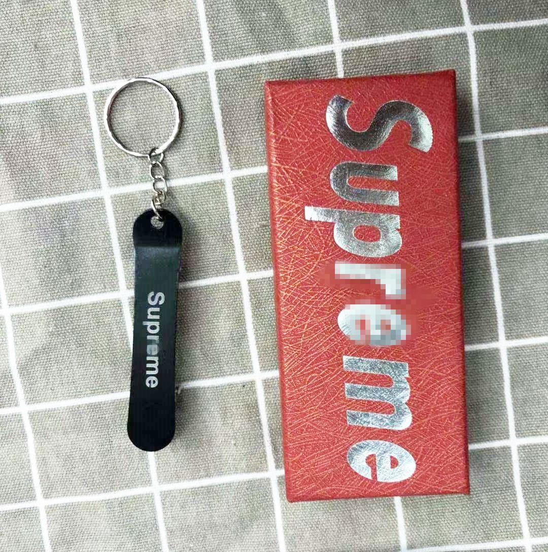 Manufacturer supplies environmental protection aluminum alloy slide plate opener metal bottle opener aluminum key chain pendant creative driver