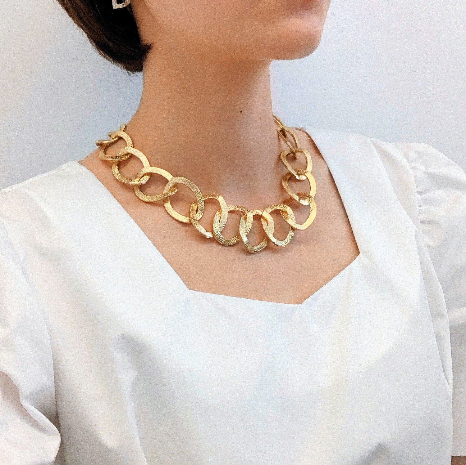 Cross-Border Hot Sale Eye-Catching Accessories Hip Hop Style Non-Fading Simple NK Aluminum Alloy Necklace High-Grade Sweater Chain For Women