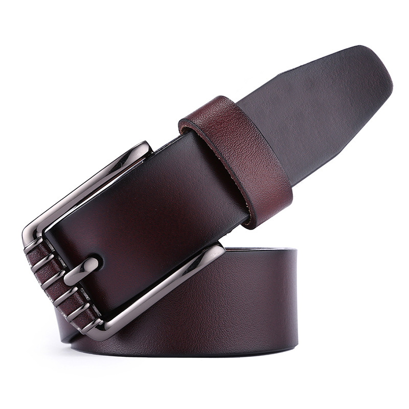The manufacturer sells men&#039;s new leather belt with buckles