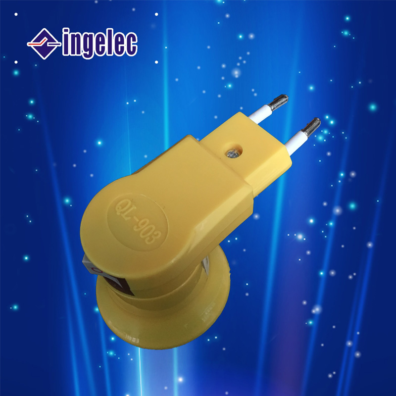 Factory Hot Sale E27 Lamp Holder with Switch Plastic Lamp Holder E27 Energy Saving Bulb Screw Joint