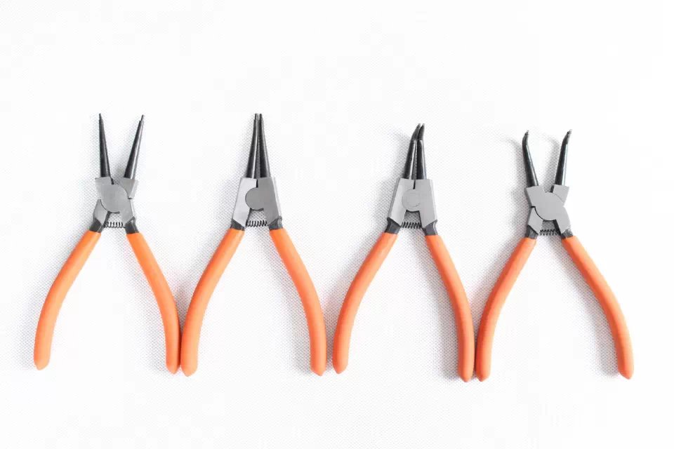About the mounting of circlip pliers removed clamp retainers with inside clamp and outside caliper with inside bend and outside bend pliers