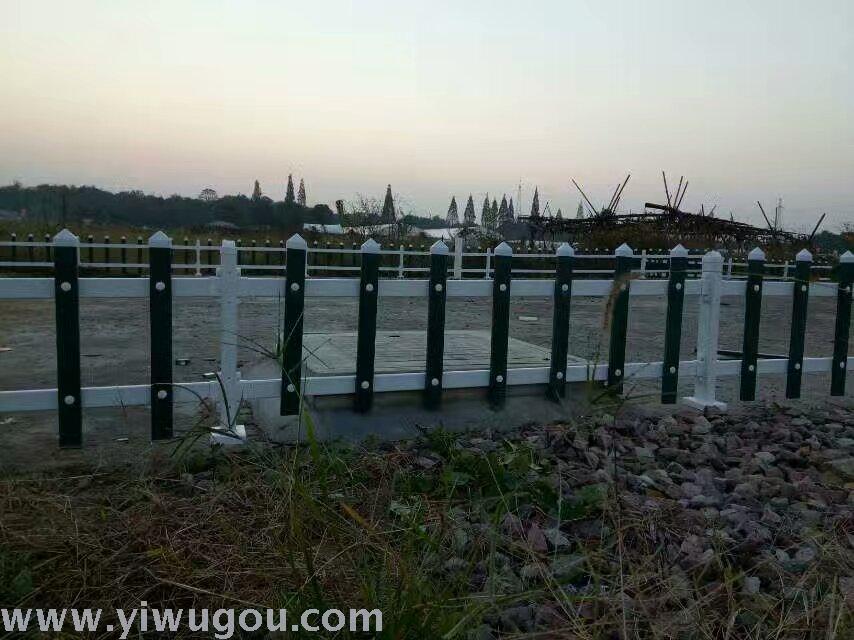 Protective Fence Barbed Wire Roadside Fence