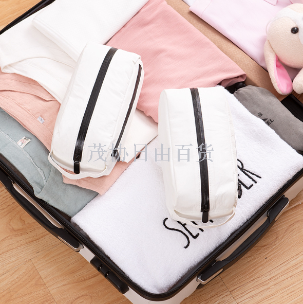 Travel toiletry bag portable expanded capacity dupont paper storage bag for men and women simple cosmetic bag
