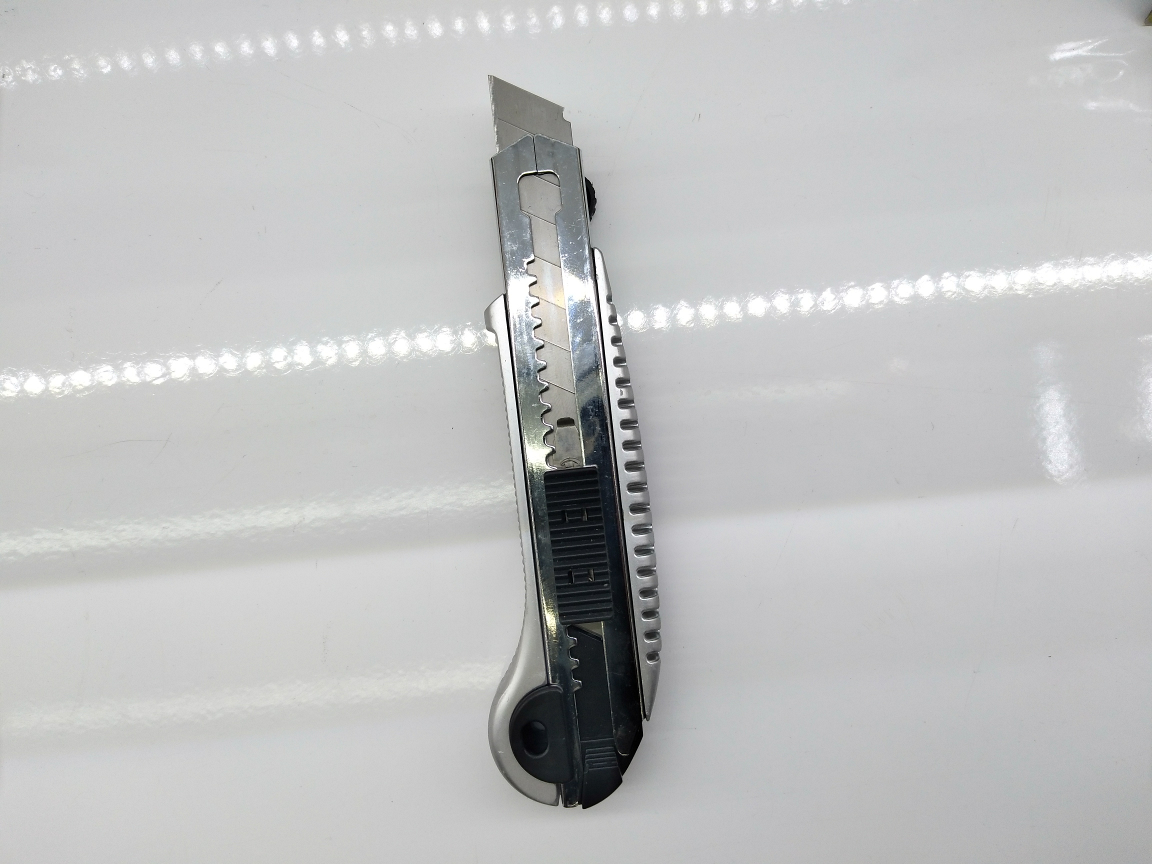 Art Knife Hardware Tool Cutter Hardware Knife Woodworking Knife Paper Cutter Unpacking Cutter