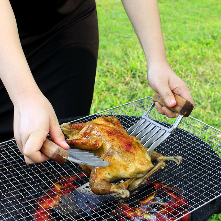 304 Stainless Steel Solid Wood Handle Bear Claw Cooked Food Meat Dividing Machine Razor Barbecue Knife and Fork Tool
