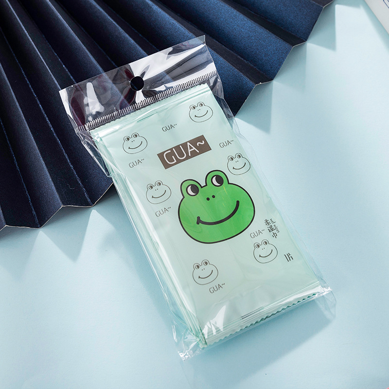 Creative Cartoon Fashion Cleansing Wipe 10 Pieces Independent Spunlace Non-Woven Cleaning Wipes Student Portable Wet Tissue