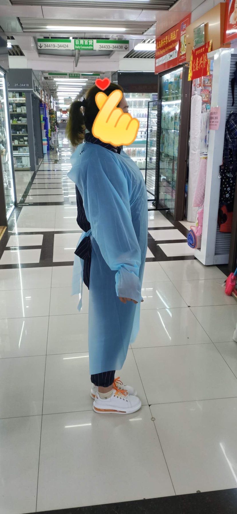 Cpe environmental protection disposable protective apron thumb robe isolation protective clothing