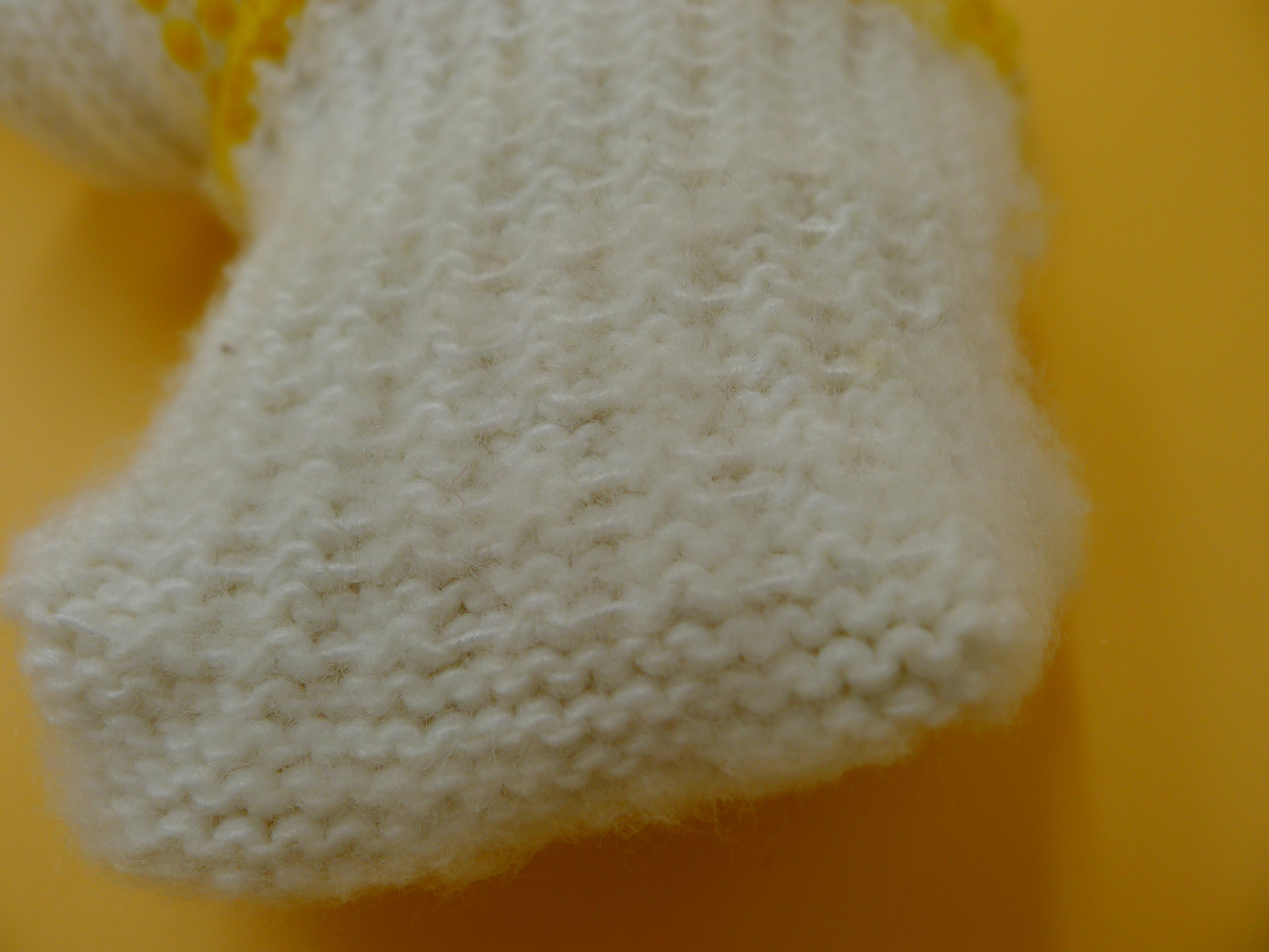 Manufacturer direct selling wear - resistant computer machine woollen cloth 10 needle yellow point plastic gloves point