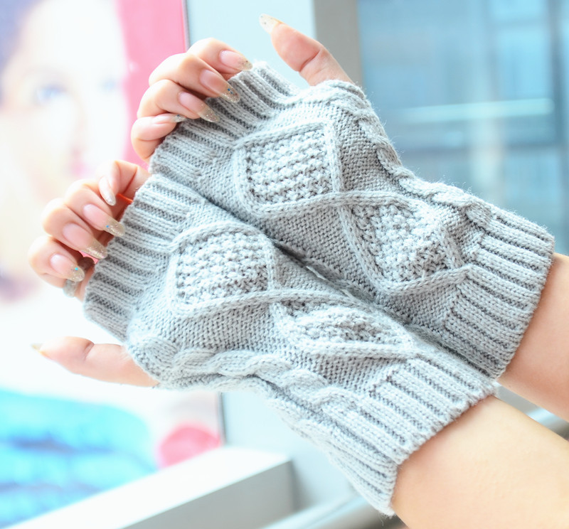Knitted Gloves Women&#039;s Half Finger Knitting Wool Gloves Autumn and Winter Warm Diamond Plaid Knitted Knitting Wool Gloves Wholesale