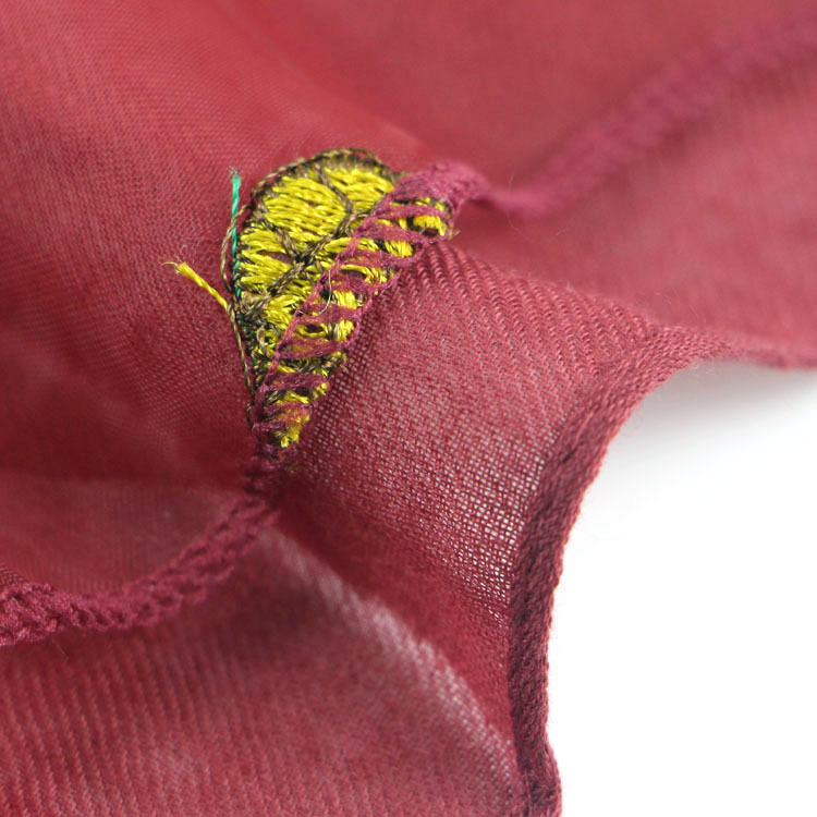 Foreign Trade Four Seasons Twill Cotton Embroidery Scarf Pineapple Embroidery Talma Dual-Use Travel Air Conditioning Sunscreen Scarf