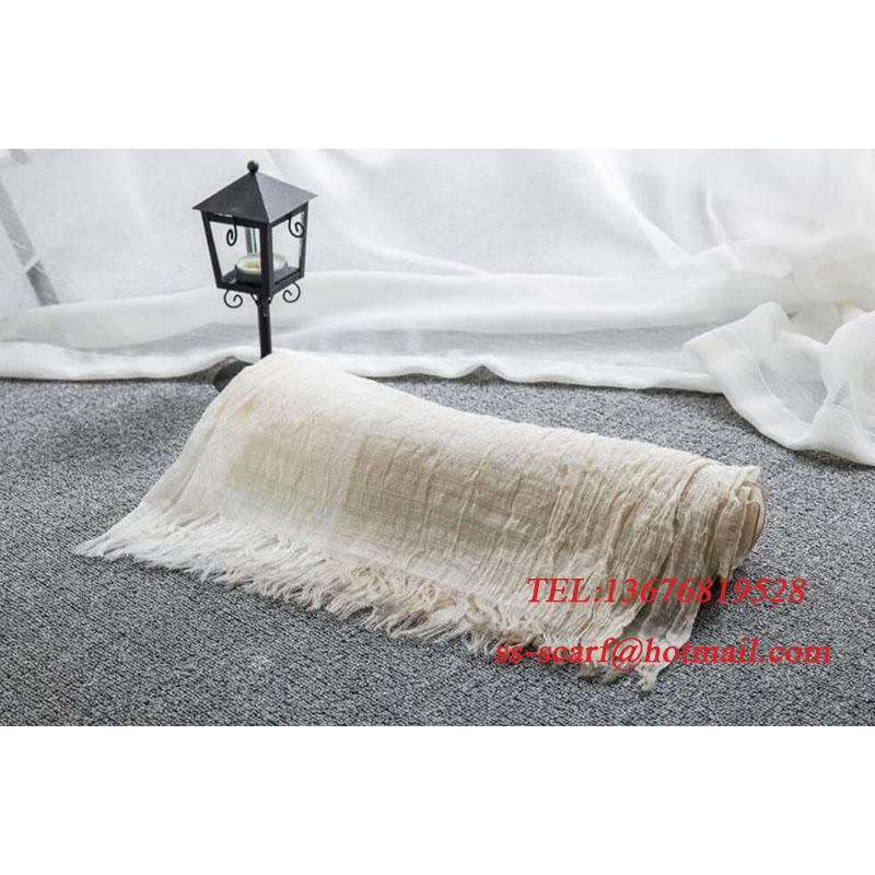 Cotton yarn-dyed scarf with gradual change 
