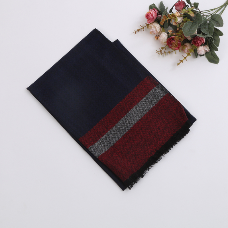 The 2017 fashion mercerized wool yarn-dyed scarf long shawl scarf