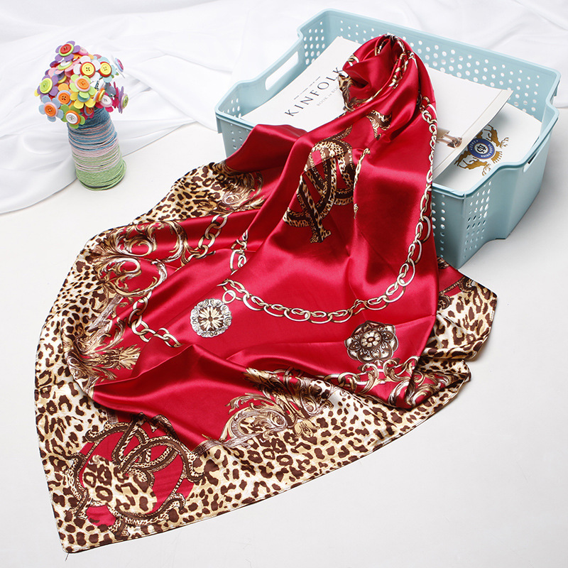 Women&#039;s Cashew Nut Printed Small Square Scarf Gift Making European and American Scarf Shawl Wholesale Printing Scarves