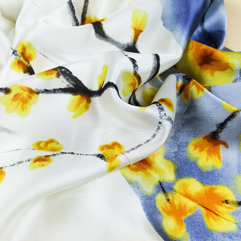 All Silk Sun-Proof and Breathable Gift Scarf Travel Sunshade Beach Towel Spring and Autumns T Printing Scarves