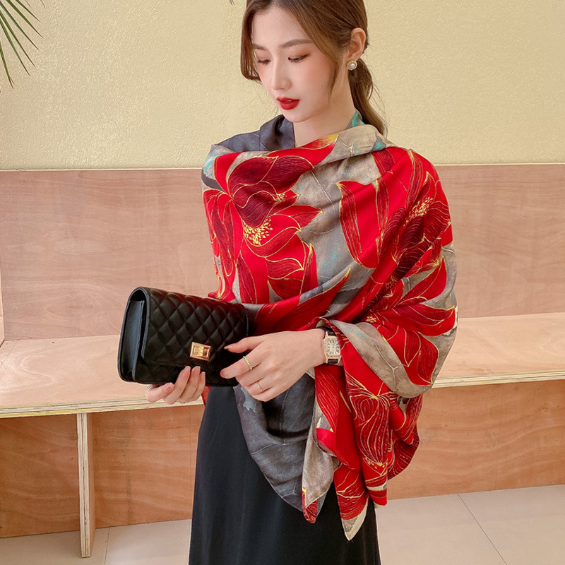 Printed Scarf Female Sun Protection for Four Seasons Silk Scarf Mulberry Silk Gift Scarf Beach Shawl Printing Scarves