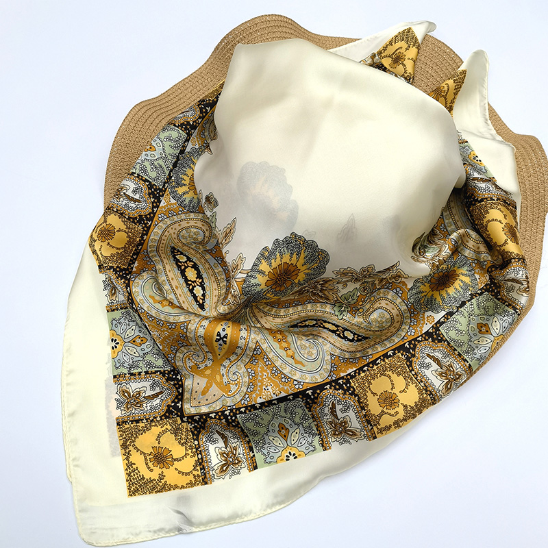 2021 New Plant Flower Printing Imitated Silk Scarves Soft 70 Small Square Towel Spring and Autumn Scarf Scarf Scarf