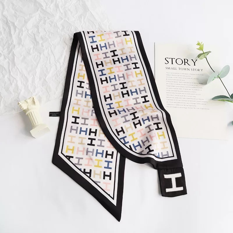2020 New Letter Printing Small Scarf Fashion Korean Multi-Functional Scarf Hair Band Handbag Handle Wrap Imitated Silk Scarves