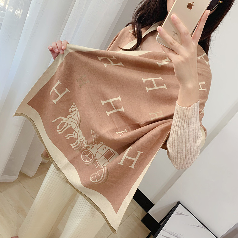Artificial Cashmere Scarf Women&#039;s H Letter Carriage Pattern Warm Double-Sided Thickened All-Matching Shawl Silk Scarves