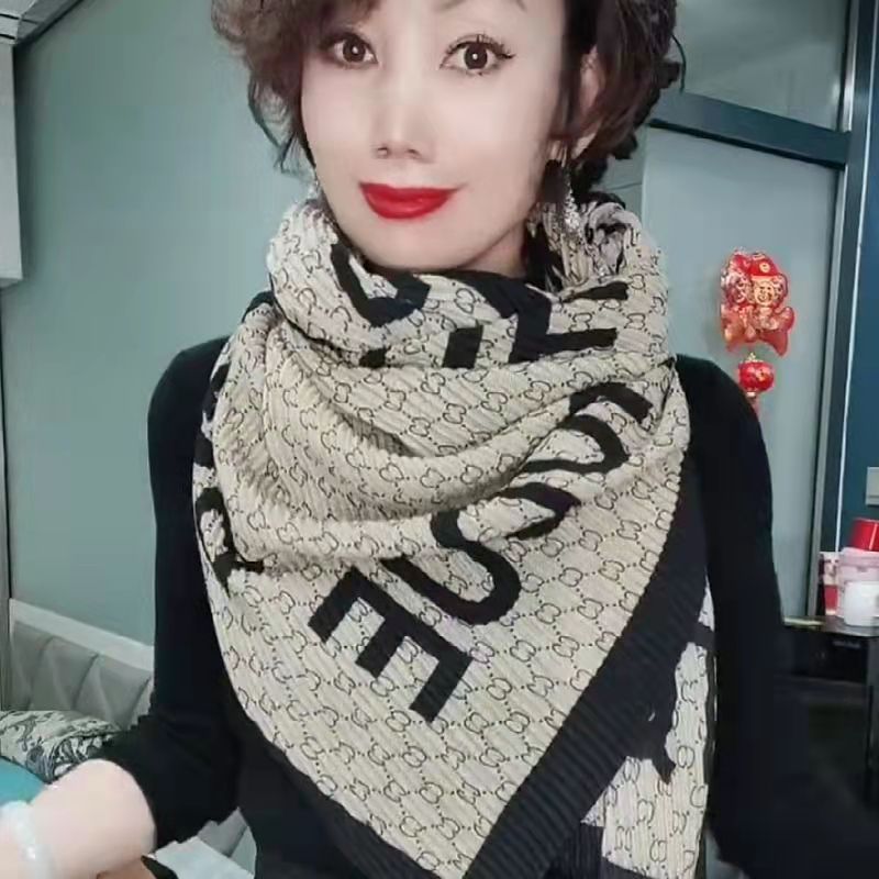 Women&#039;s Spring and Autumn Color Matching Letters Fashionable Stylish Shawl Crumpled Warm Scarf Cotton Linen Scarves
