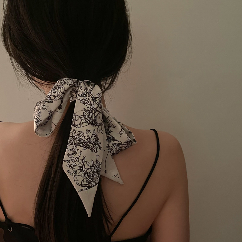Winds of Summer French Retro Flower and Grass Constellation Narrow Long Scarves Black Beige High Sense Gentle Elegant Tied Hair Ribbon