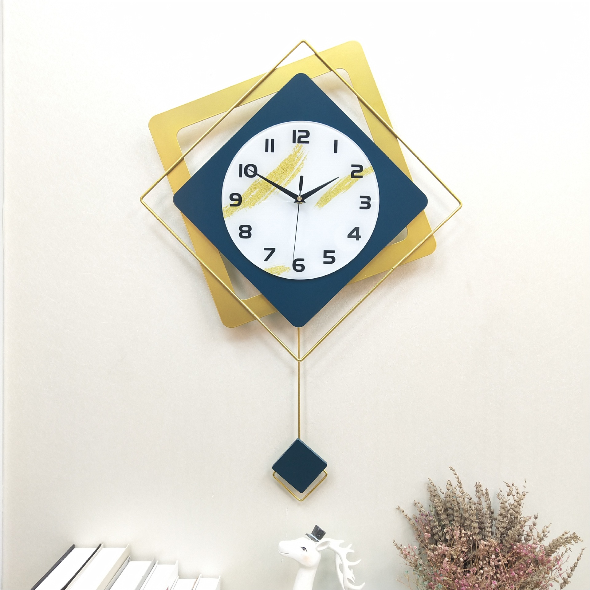 American Clock Wall Clock Living Room Modern Minimalist Clock Creative Home Fashion Pocket Watch Atmospheric Nordic Wall Clock