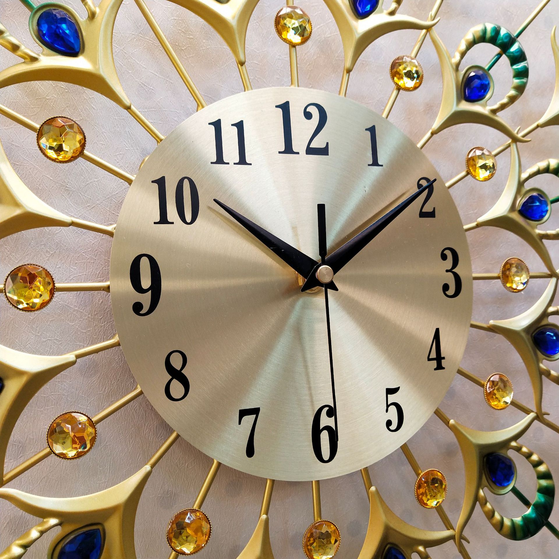 One Red Peacock Wall Clock Living Room Creative Clocks Household Mute Personality Pocket Watch Quartz Clock Clock Wholesale Foreign Trade