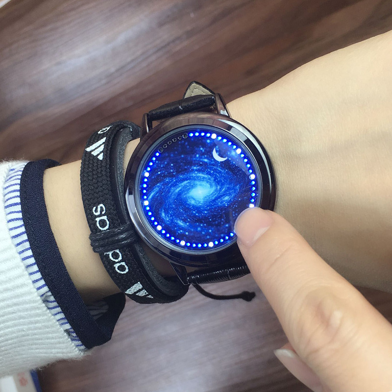 Creative Korean Version Personality Fashion Trend Men&#039;s and Women&#039;s Student Couple Watch Luminous Starry Sky Glow Watch