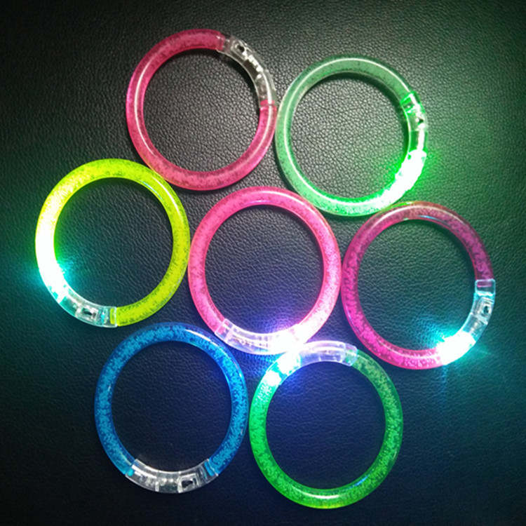 LED Wristband Luminous Watch Children&#039;s Toy Glow Bracelet Cartoon Watch Led Bracelet Stall Explosion Models Play