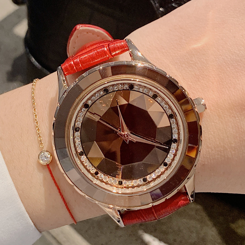 Dacr New Fashion Diamond Scale Diamond Refraction Mirror Women&#039;s Leather Diamond Watch