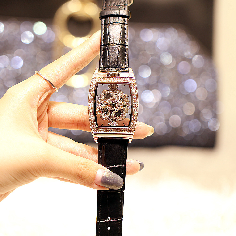 Same Counter Authentic Fashion Women &#039;S Watch Diamond Good Luck Comes Leather Belt Waterproof Micro Luminous Watch