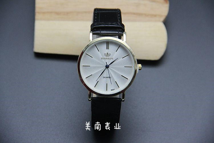 Fashion slim business men&#039;s Leather Watch