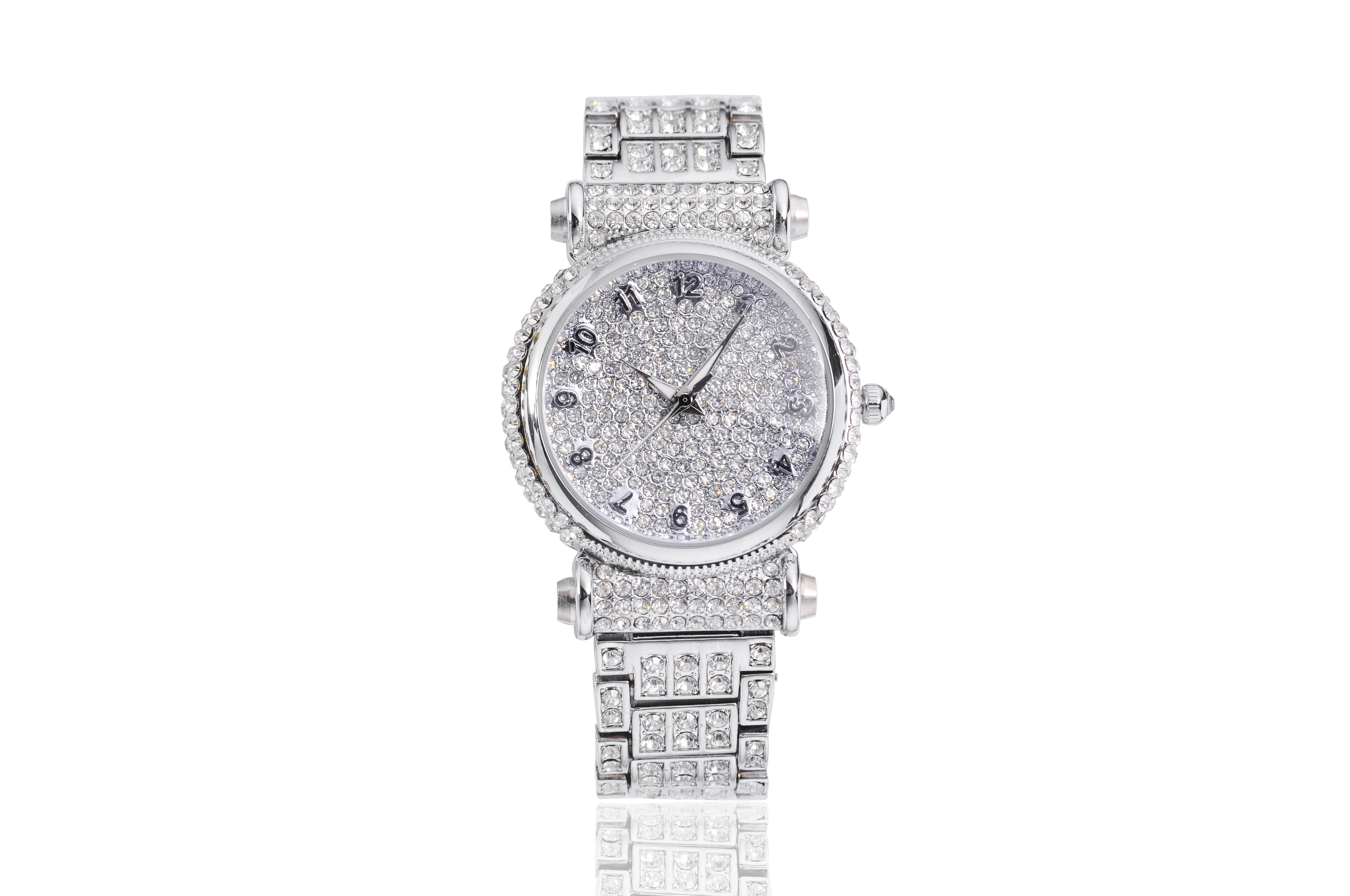 The new emperor shield listed zinc alloy watchband watch alloy watch waterproof watch manufacturers supply wholesale