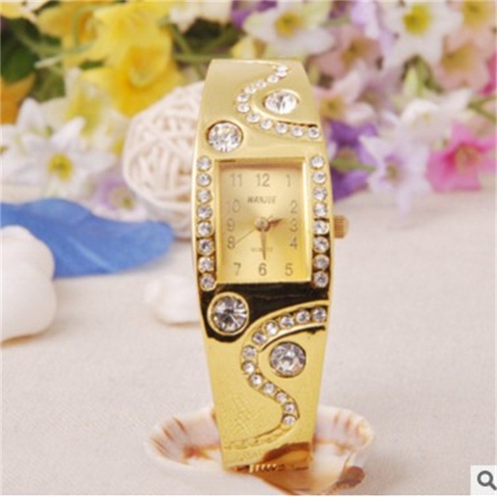 The fashion trend of diamond watch imitation gold alloy watch bracelet watch fashion watch