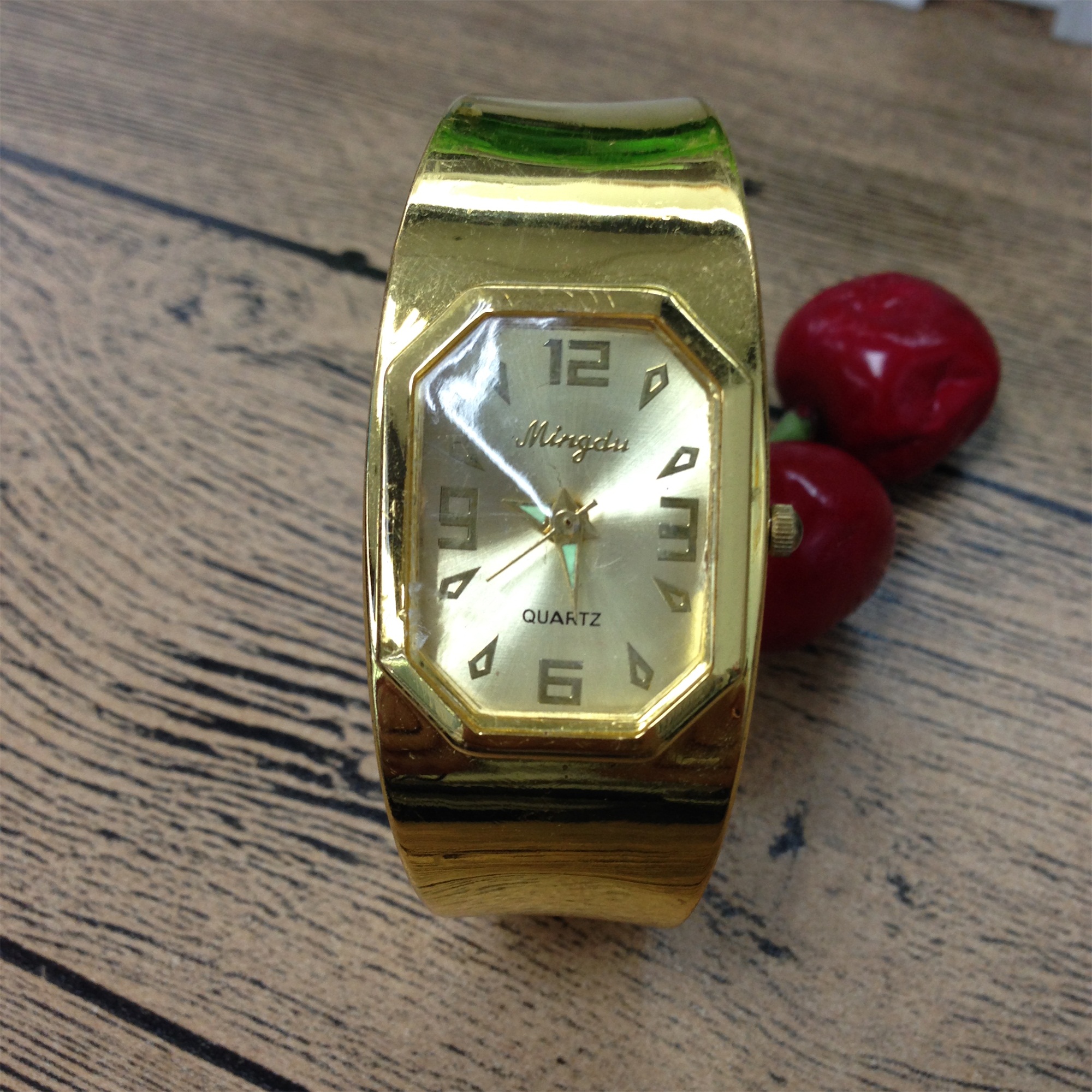 New alloy watch square bracelet watch students watch