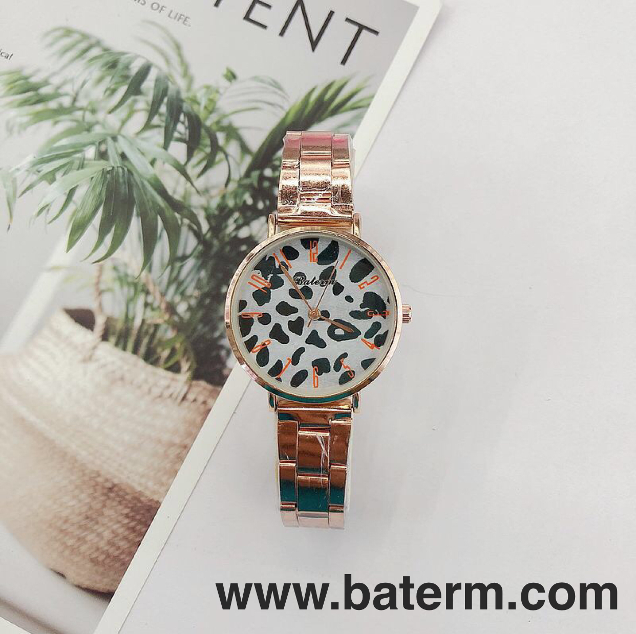 Cross-Border Fashion Houndstooth Leopard Print Steel Watch Women&#039;s Fashion Retro Artistic Women&#039;s Watch Youth Student Watch