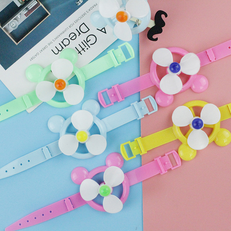Factory Children&#039;s Creative Small Toys Colorful Wrist Watch Windmill