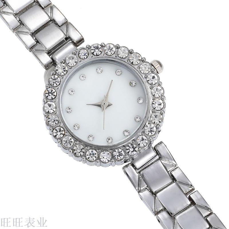 New fashionable cabinet female watch student fashion bracelet watch female watch trend contracted female quartz watch